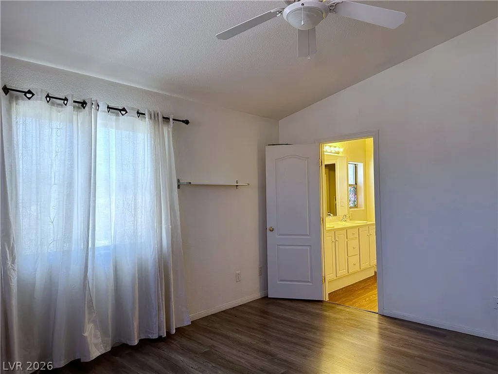 632 Claxton, North Las Vegas, NV 89084