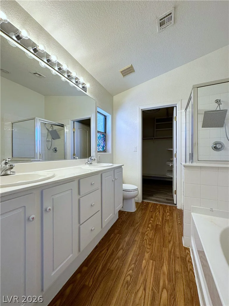 632 Claxton, North Las Vegas, NV 89084
