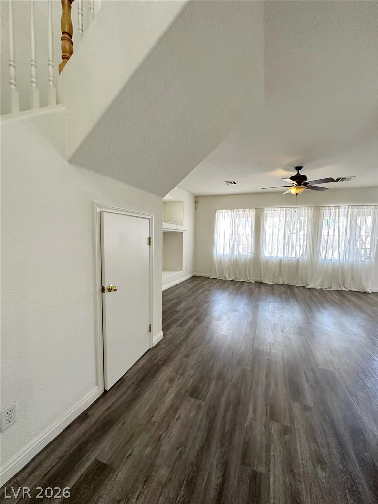 632 Claxton, North Las Vegas, NV 89084