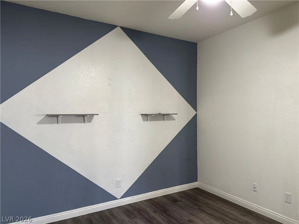 632 Claxton, North Las Vegas, NV 89084