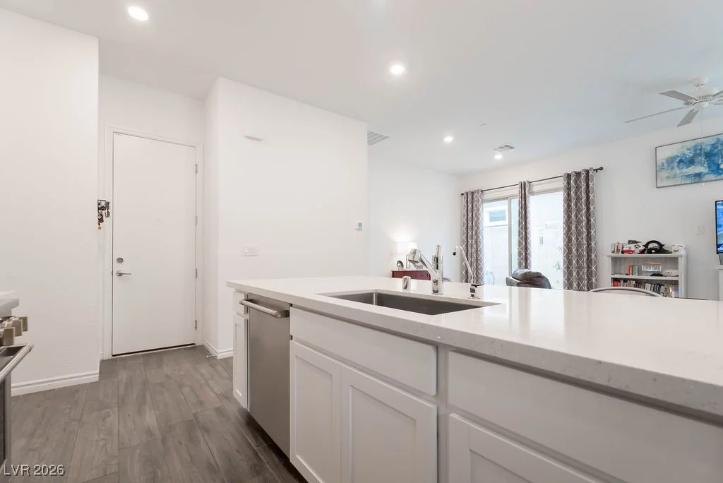 921 Mayfield Manor, Las Vegas, NV 89138