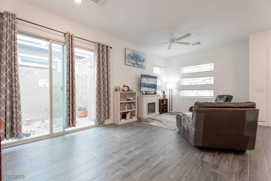 921 Mayfield Manor, Las Vegas, NV 89138