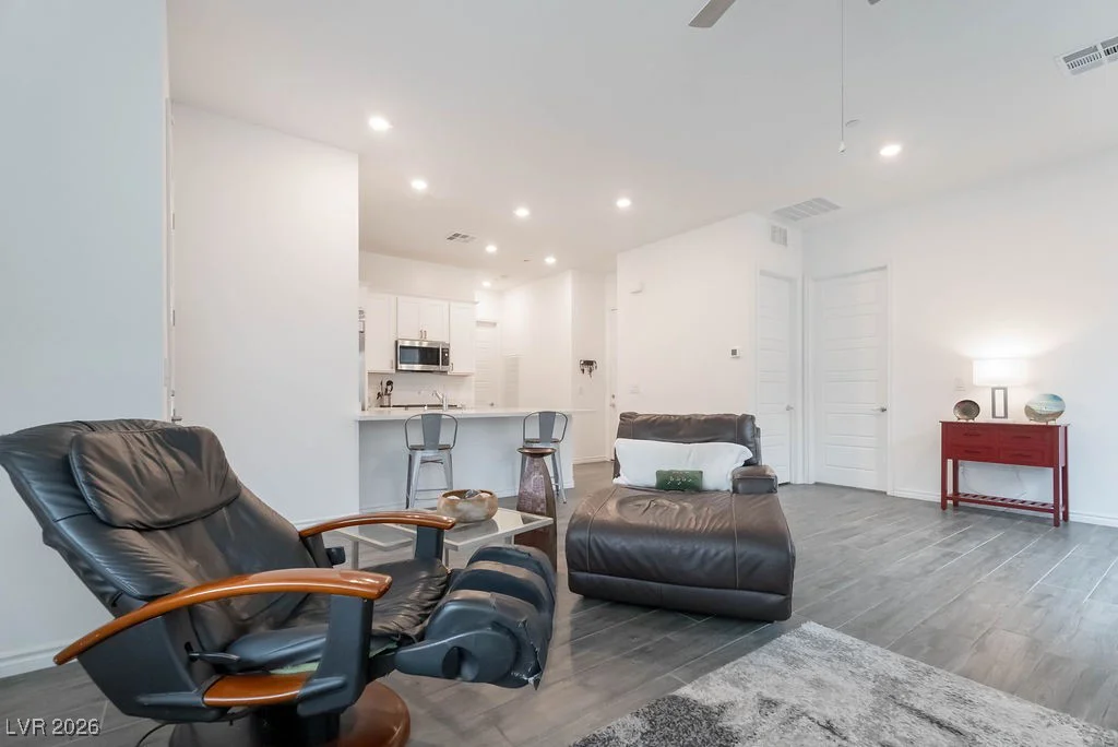 921 Mayfield Manor, Las Vegas, NV 89138
