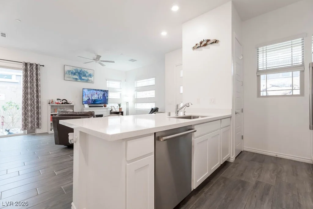 921 Mayfield Manor, Las Vegas, NV 89138