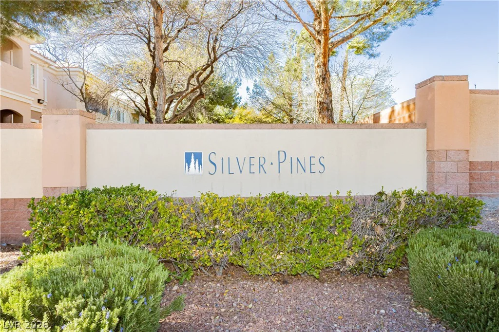 424 Pine Haven, Las Vegas, NV 89144