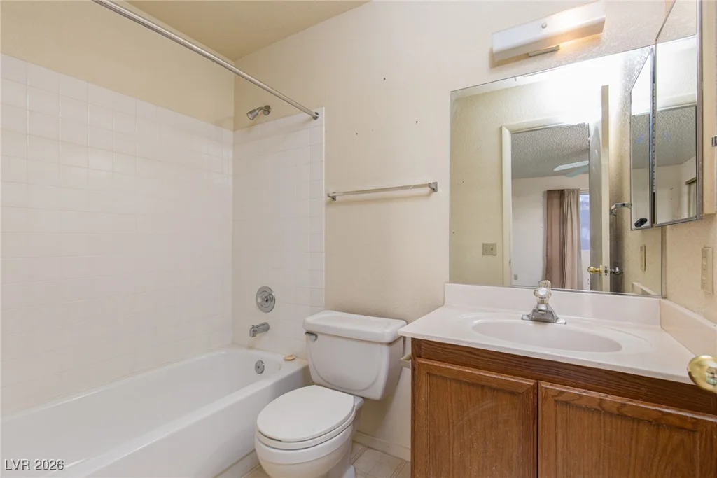 929 Sulphur Springs, Las Vegas, NV 89128