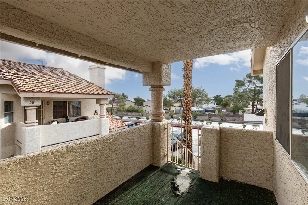 929 Sulphur Springs, Las Vegas, NV 89128