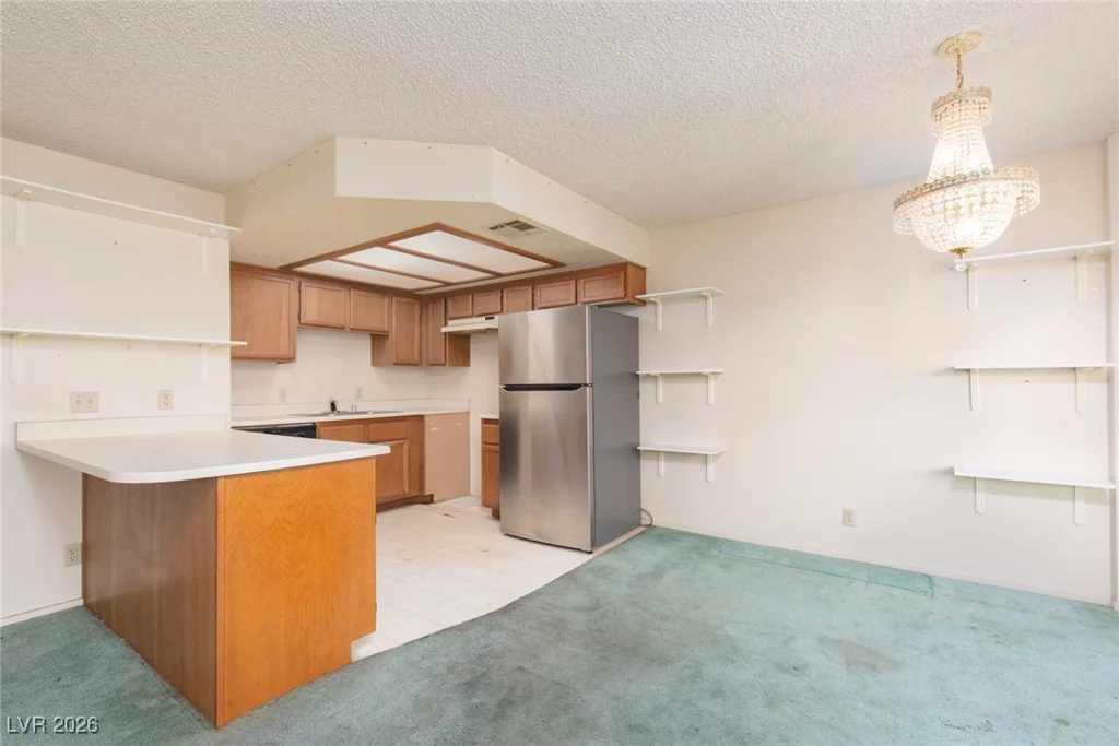 929 Sulphur Springs, Las Vegas, NV 89128