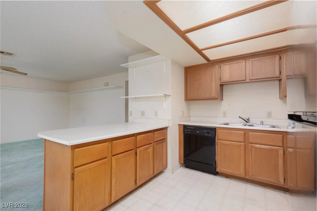 929 Sulphur Springs, Las Vegas, NV 89128