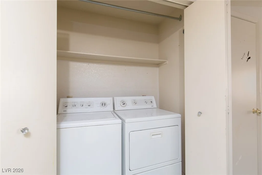 929 Sulphur Springs, Las Vegas, NV 89128