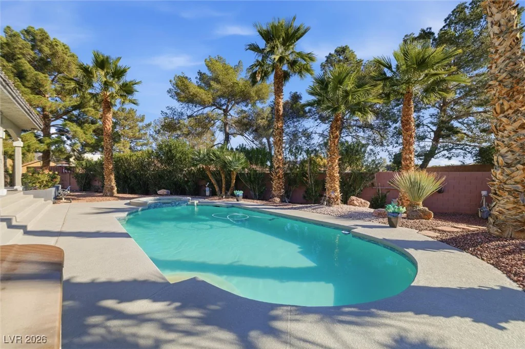 7630 Jones, Las Vegas, NV 89131