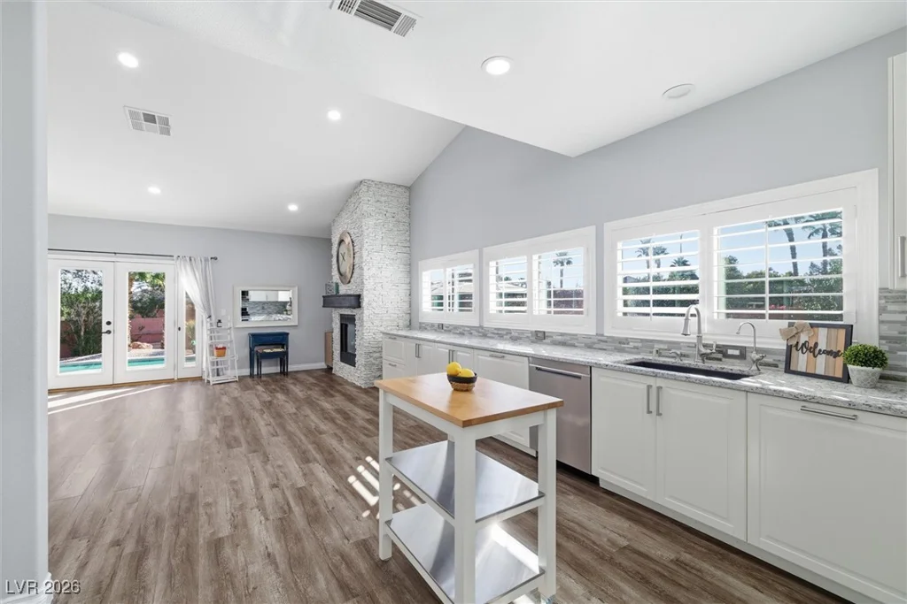 7630 Jones, Las Vegas, NV 89131