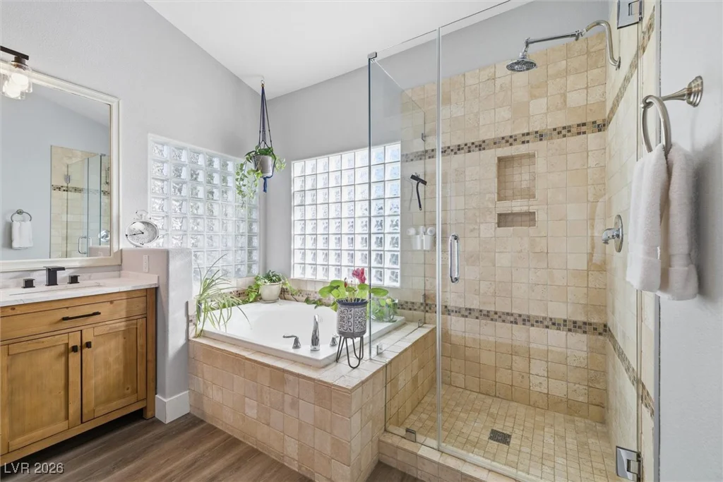 7630 Jones, Las Vegas, NV 89131