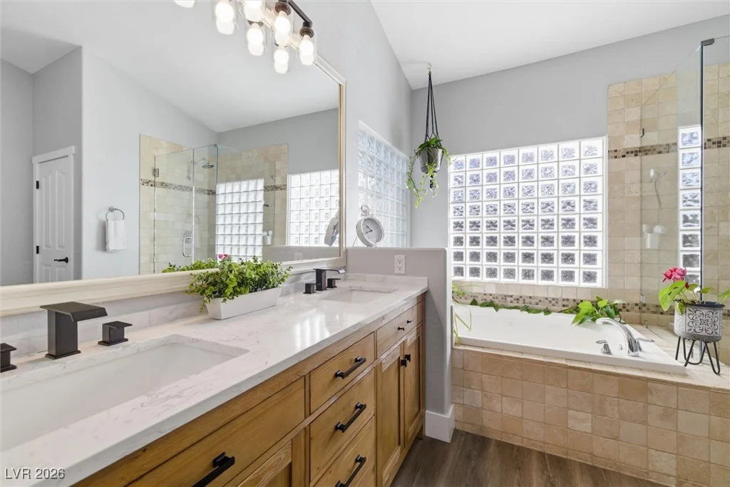 7630 Jones, Las Vegas, NV 89131
