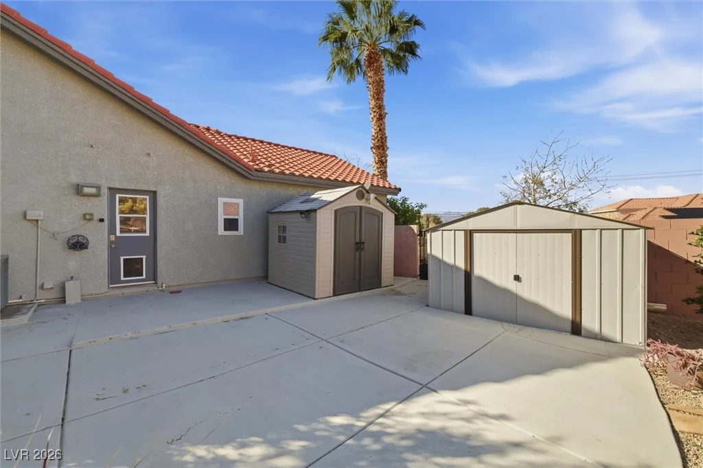 7630 Jones, Las Vegas, NV 89131