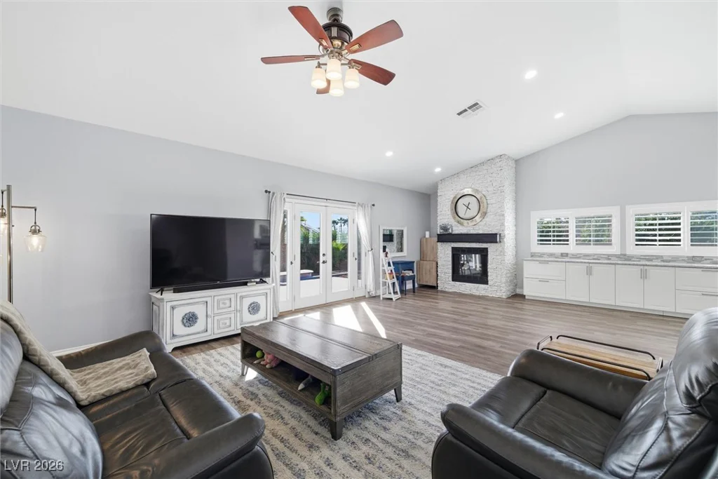 7630 Jones, Las Vegas, NV 89131