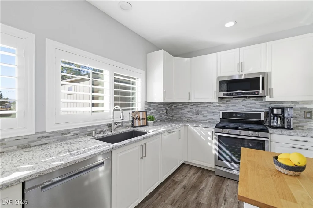 7630 Jones, Las Vegas, NV 89131