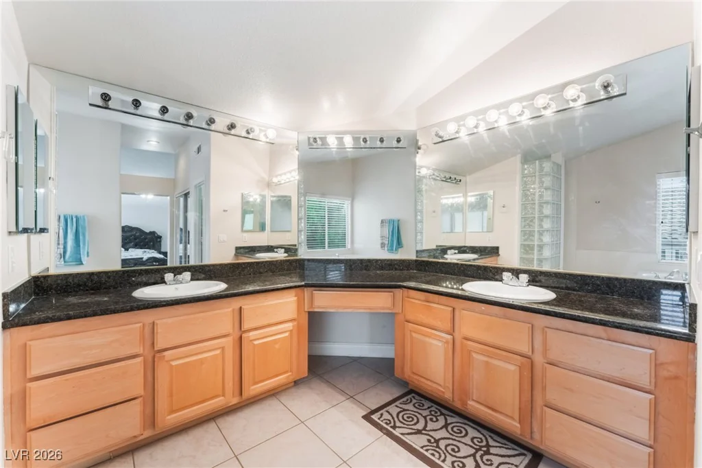 1717 Double Arrow, Las Vegas, NV 89128