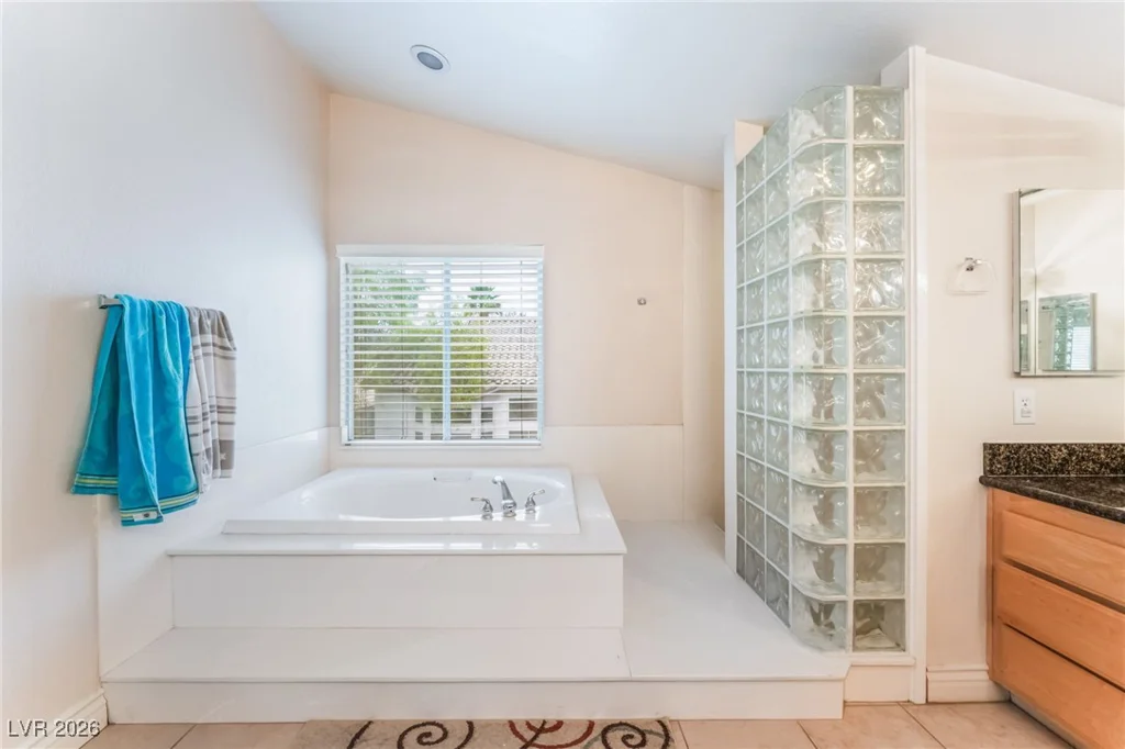 1717 Double Arrow, Las Vegas, NV 89128