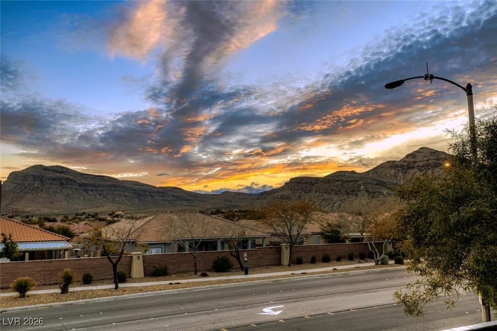 9213 Weeping Water, Las Vegas, NV 89178
