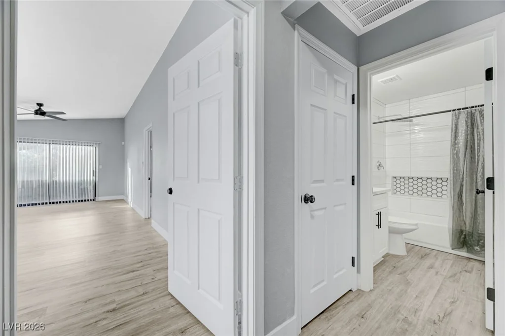 1040 Neil Armstrong, Las Vegas, NV 89145