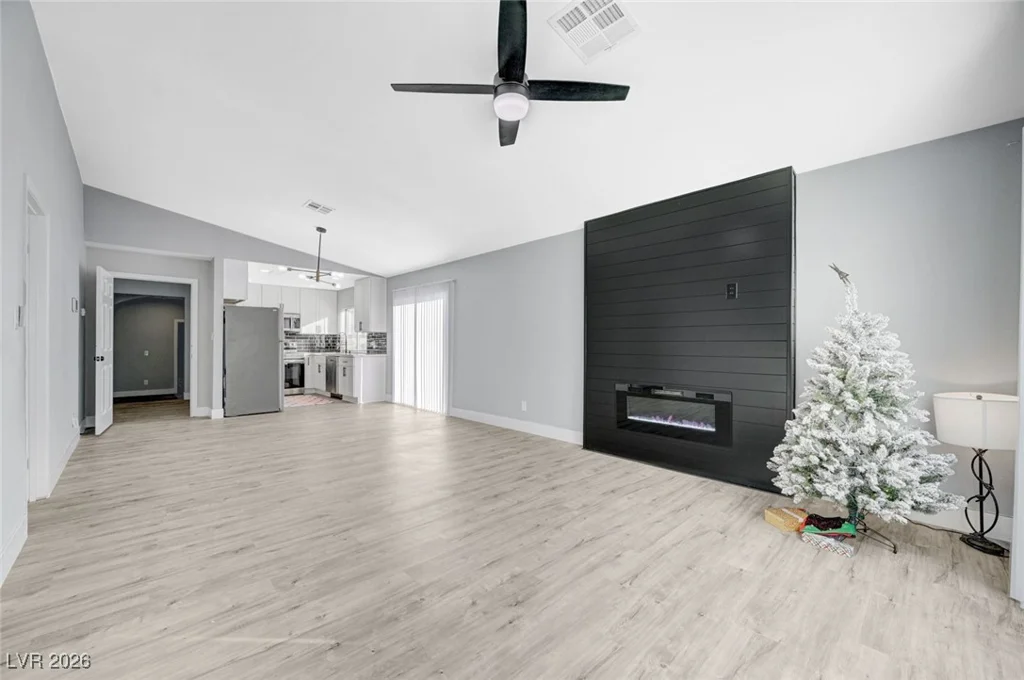 1040 Neil Armstrong, Las Vegas, NV 89145