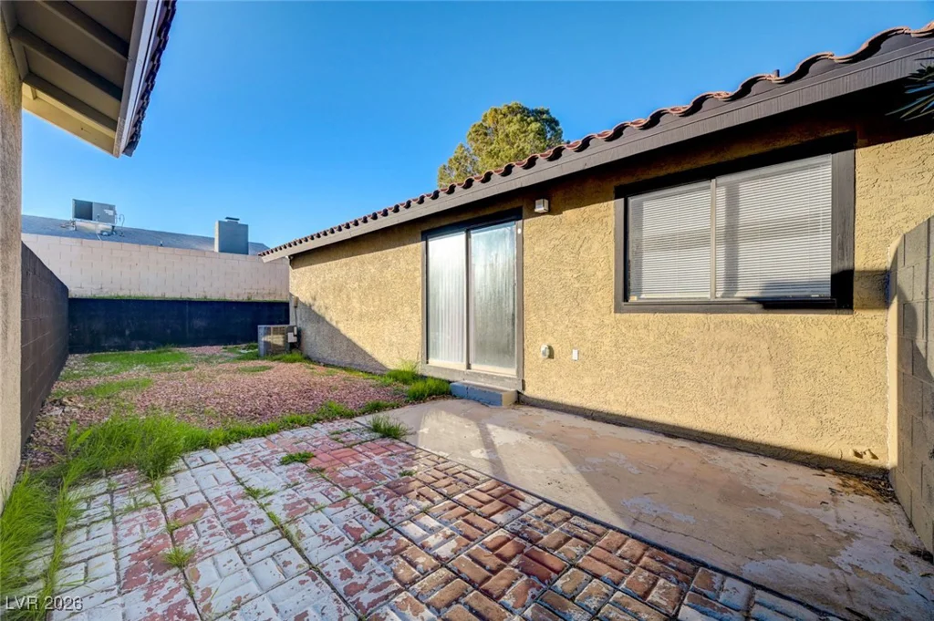 1040 Neil Armstrong, Las Vegas, NV 89145