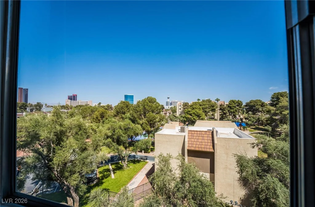 730 Royal Crest, Las Vegas, NV 89169