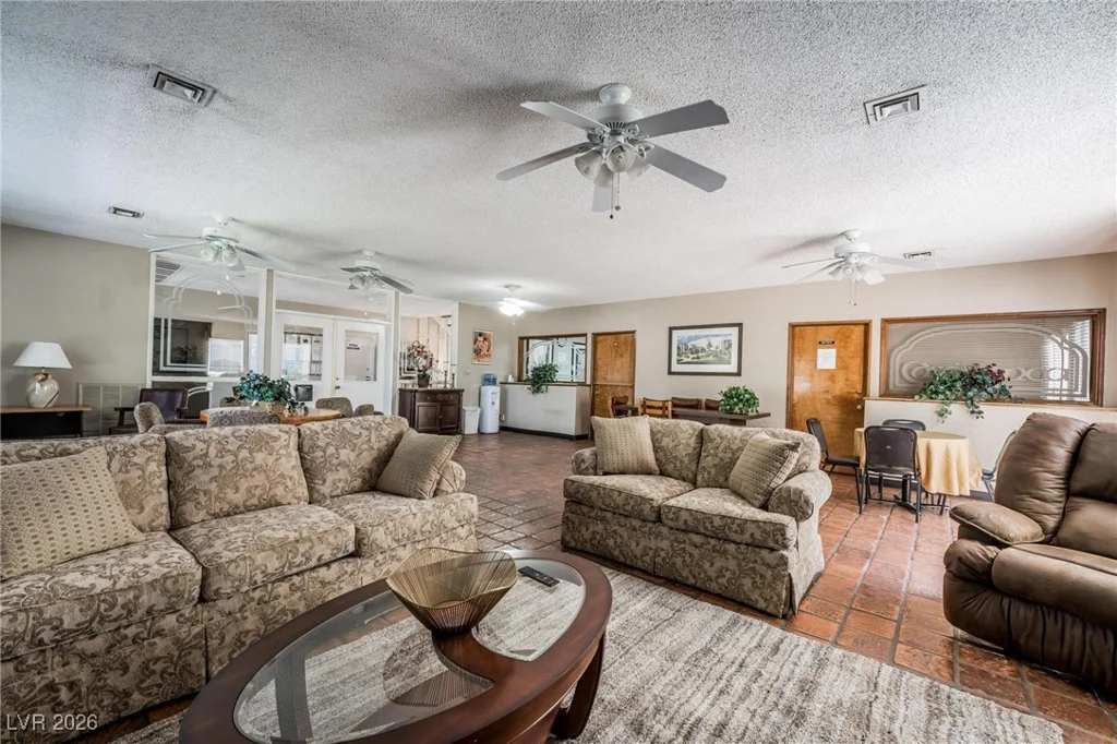 730 Royal Crest, Las Vegas, NV 89169