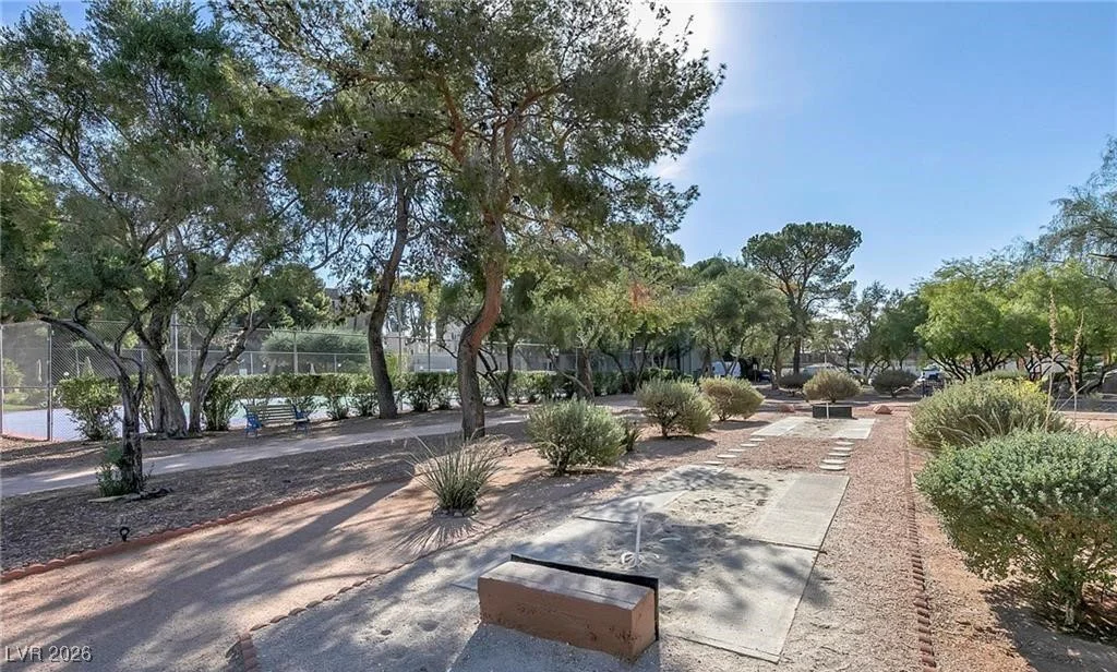 730 Royal Crest, Las Vegas, NV 89169