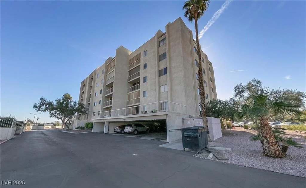 730 Royal Crest, Las Vegas, NV 89169