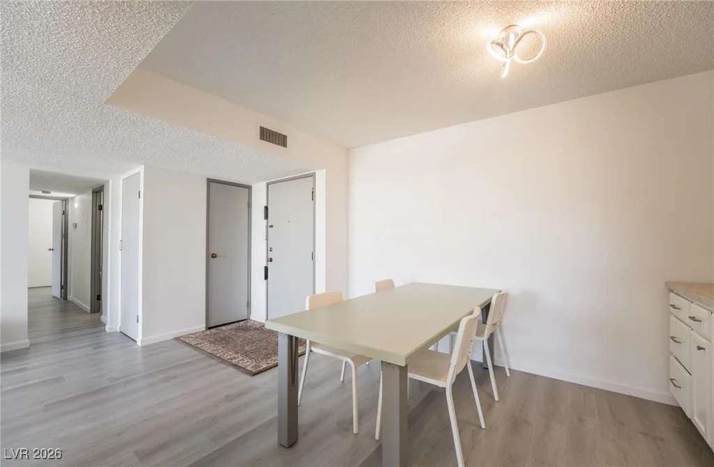 730 Royal Crest, Las Vegas, NV 89169