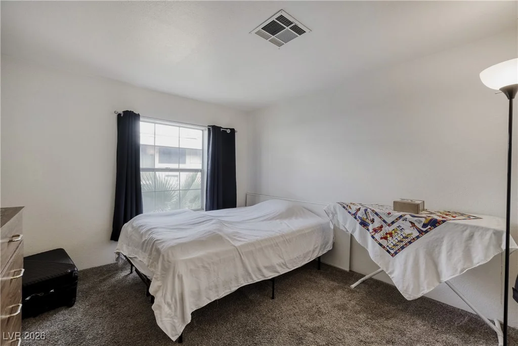 4552 Royal Ridge, Las Vegas, NV 89103