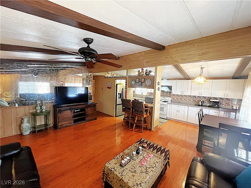 3102 Comitan, Las Vegas, NV 89122