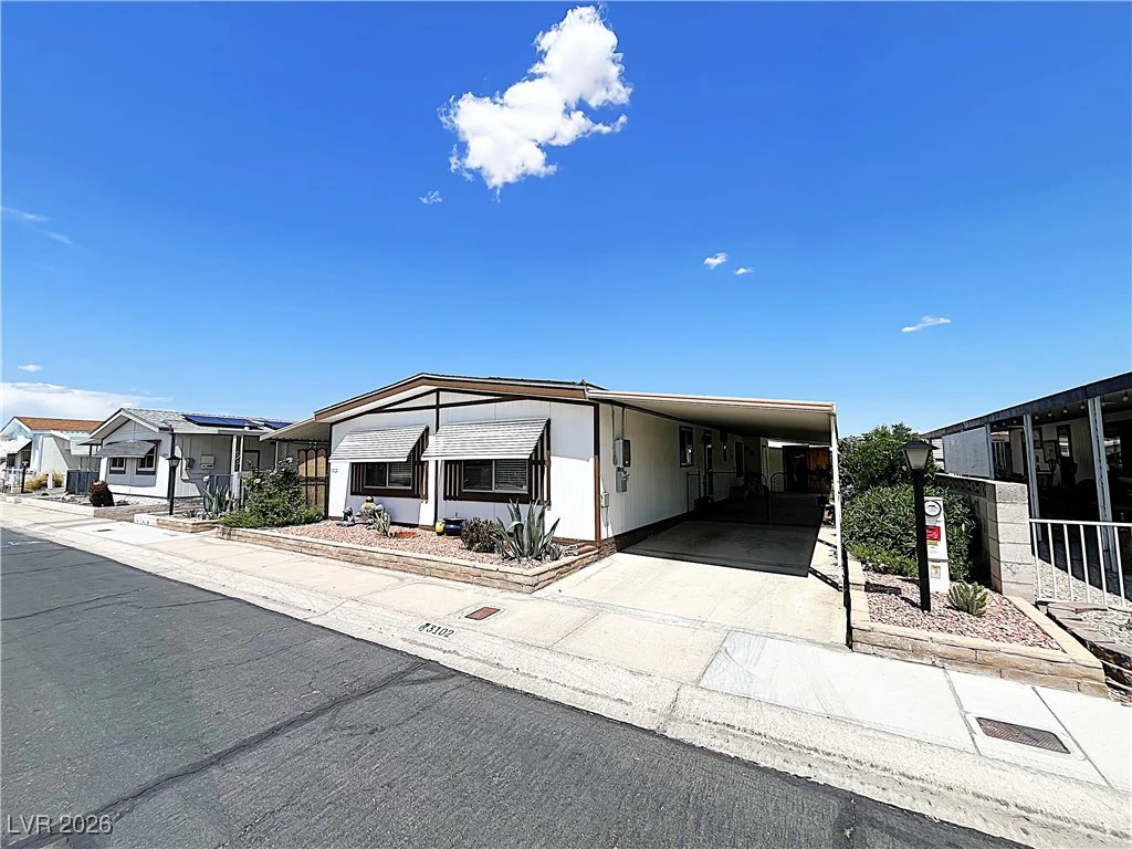 3102 Comitan, Las Vegas, NV 89122