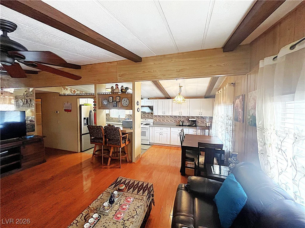 3102 Comitan, Las Vegas, NV 89122