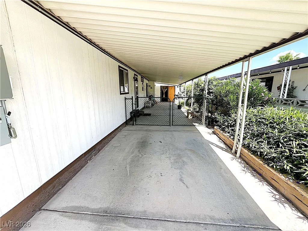 3102 Comitan, Las Vegas, NV 89122