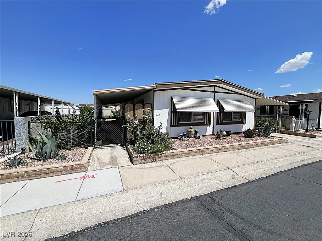 3102 Comitan, Las Vegas, NV 89122