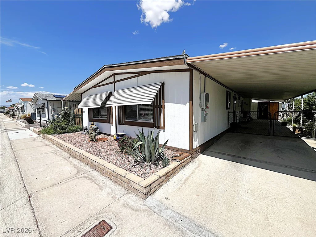 3102 Comitan, Las Vegas, NV 89122