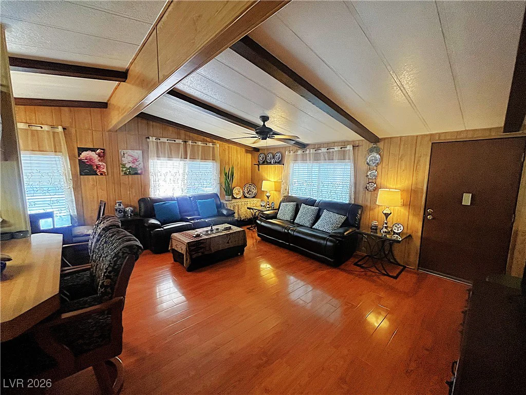 3102 Comitan, Las Vegas, NV 89122