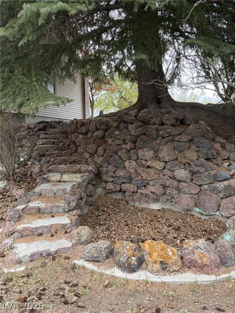 1 Carson Court, Ely, NV 89301