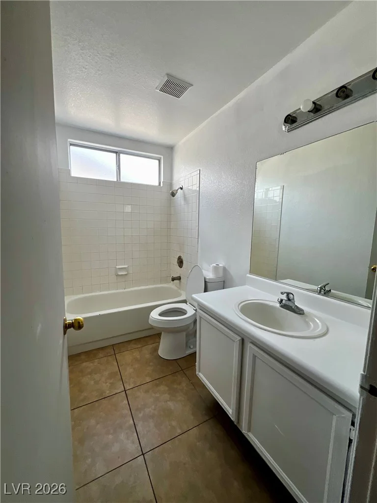 3710 Royal Fern, Las Vegas, NV 89115
