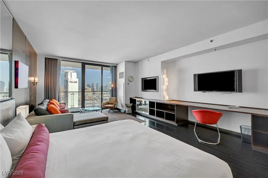 4381 Flamingo, Las Vegas, NV 89103