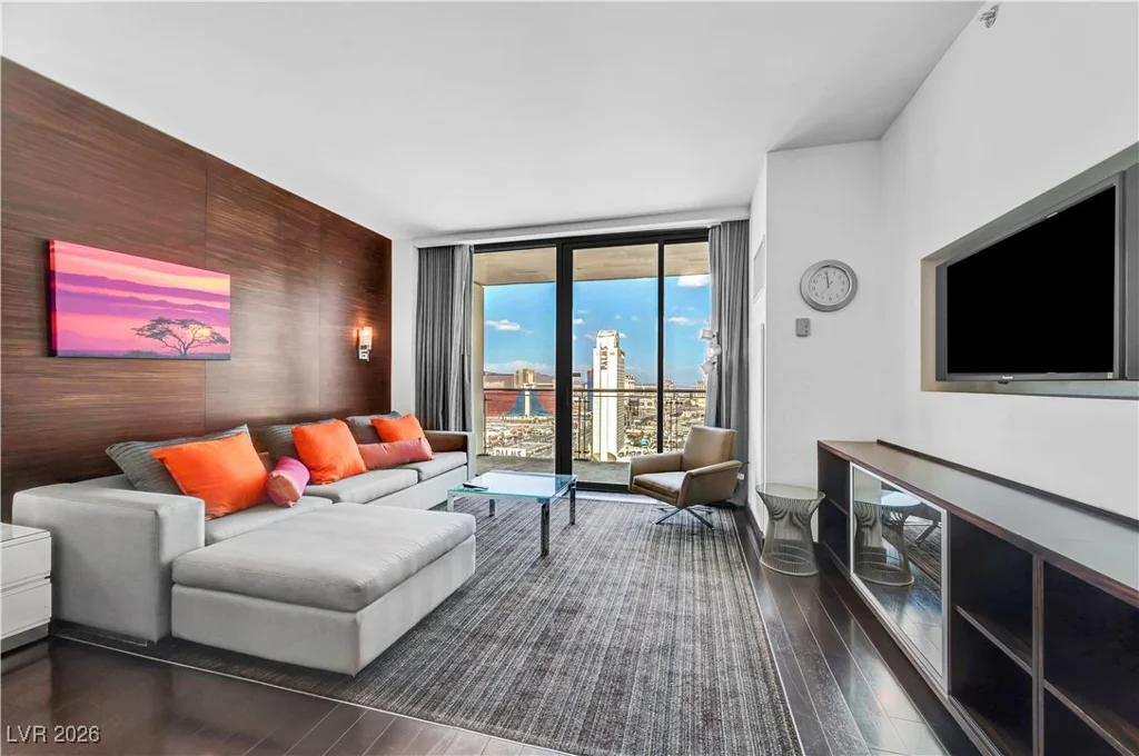 4381 Flamingo, Las Vegas, NV 89103