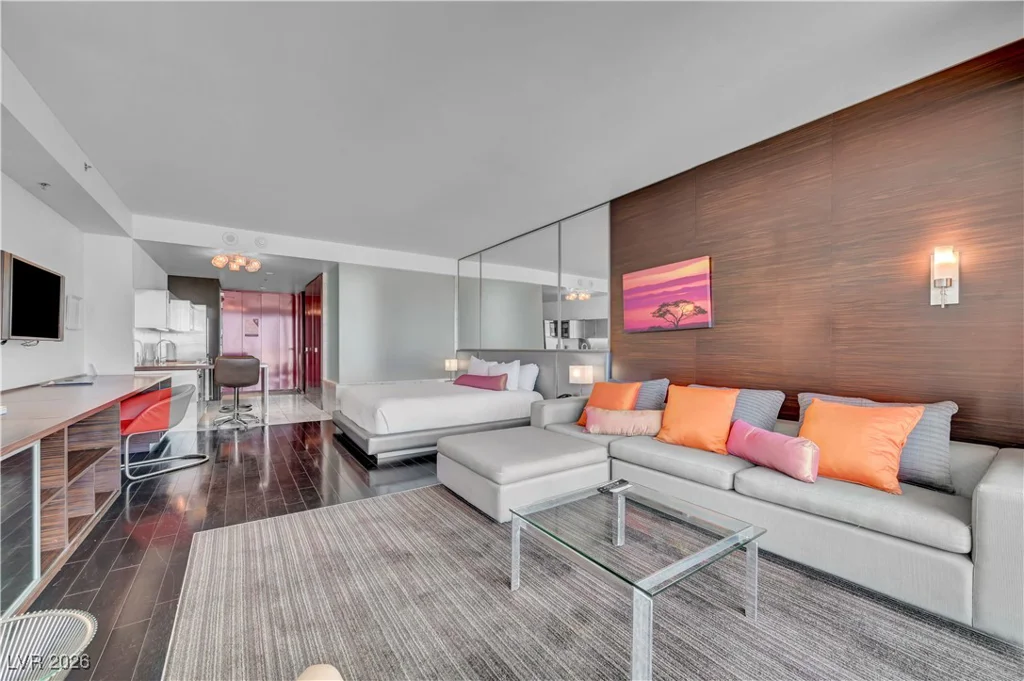 4381 Flamingo, Las Vegas, NV 89103