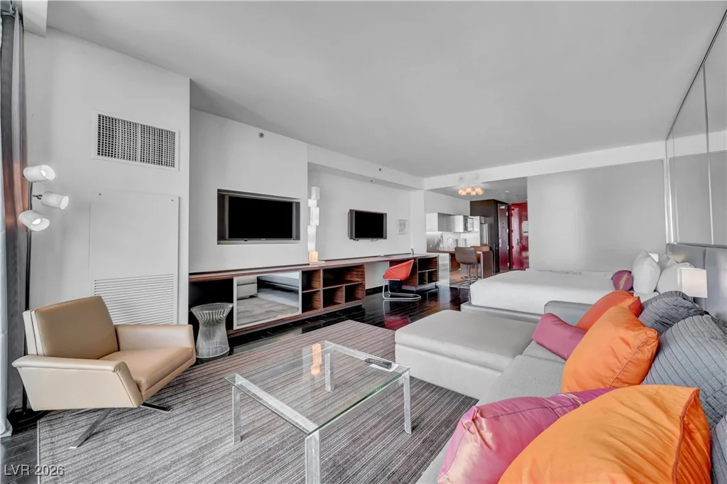 4381 Flamingo, Las Vegas, NV 89103