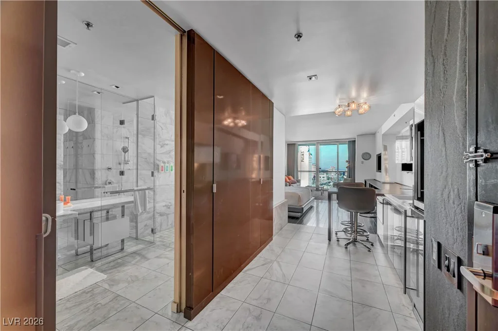 4381 Flamingo, Las Vegas, NV 89103