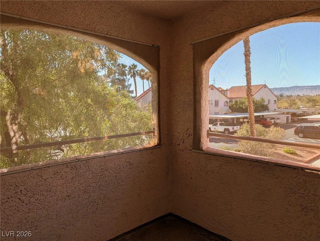 7570 Flamingo, Las Vegas, NV 89147