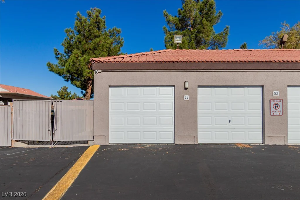 700 Carnegie, Henderson, NV 89052