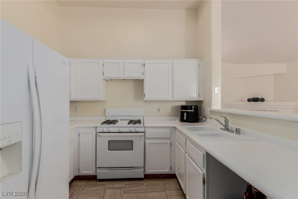 700 Carnegie, Henderson, NV 89052